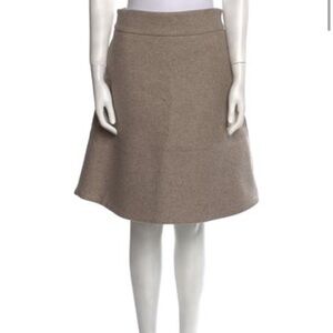 Wool Stella McCartney skirt with pockets!